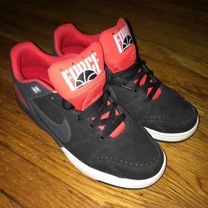 Men’s Vintage ‘12 Nike Mach Force Low Size: 10